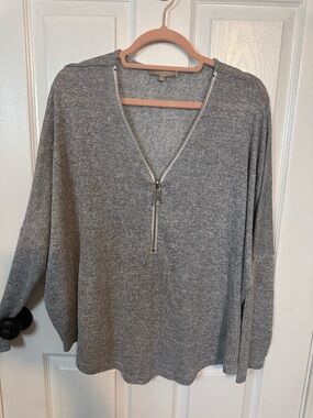 Joan Vas Cozy Grey Zip-Front Sweater